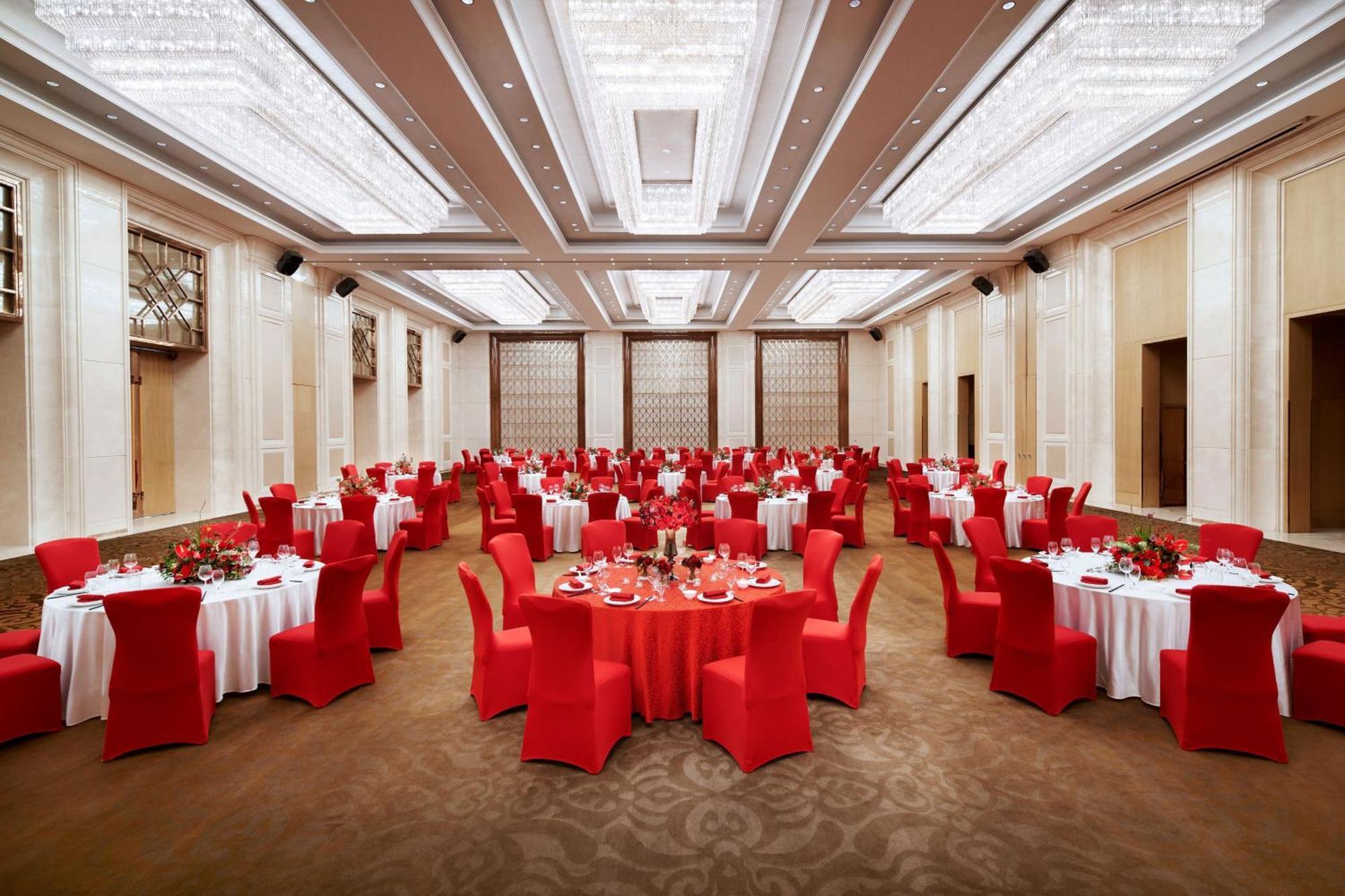 Sheraton Grand Wuhan Hankou Hotel - Let'S Take A Look At The Moment Of Wuhan Exterior photo